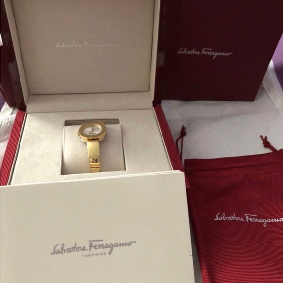 Salvatore Ferragamo watch - Picture 5 of 5
